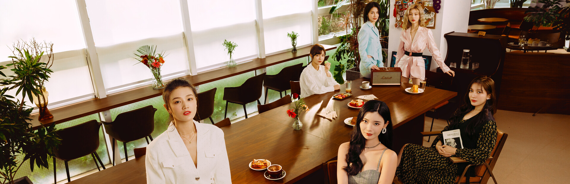 完蛋我被美女包围了2 截图