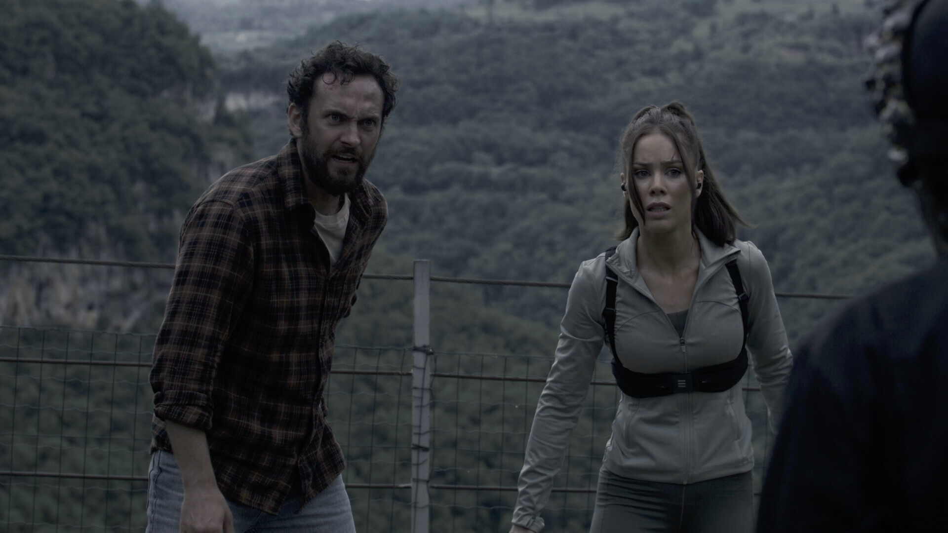 ss_2452ad53793df33c3a253b52fb9624f6507205db.1920x1080.jpg 《奔跑 The Run》中文版|FMV互动恐怖生存游戏|全DLC豪华整合版|百度网盘直下即玩